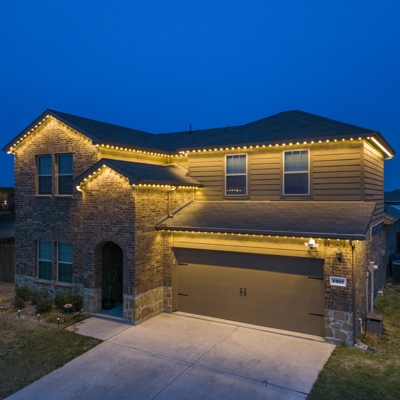 Permanent Roofline Lighting Photo