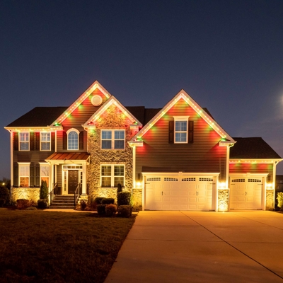 Permanent residential roofline lighting Photo
