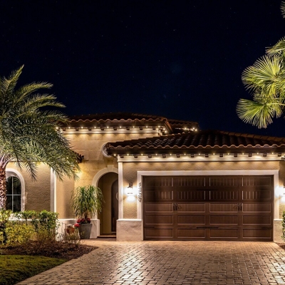 Orange County home with permanent roofline lighting Photo