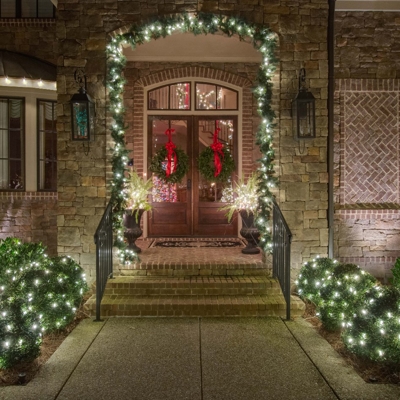 Front porch holiday lighting Photo