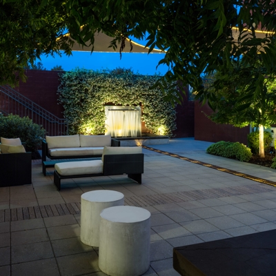 Back patio with lighting Photo