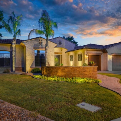 Frontyard lighting in Phoenix Photo