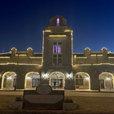 Holiday lighting on exterior building Photo