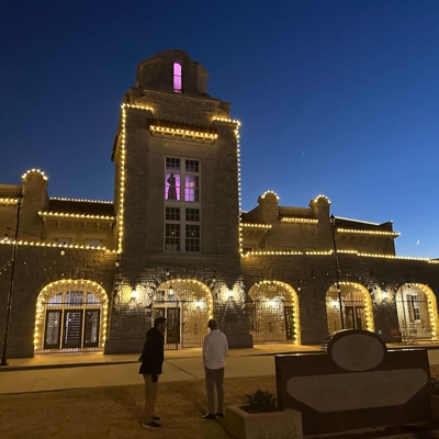 Holiday lighting on exterior building Photo