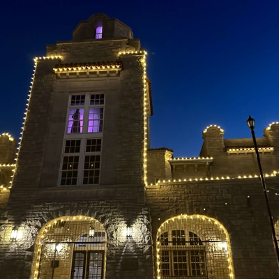 Holiday lighting on exterior building Photo