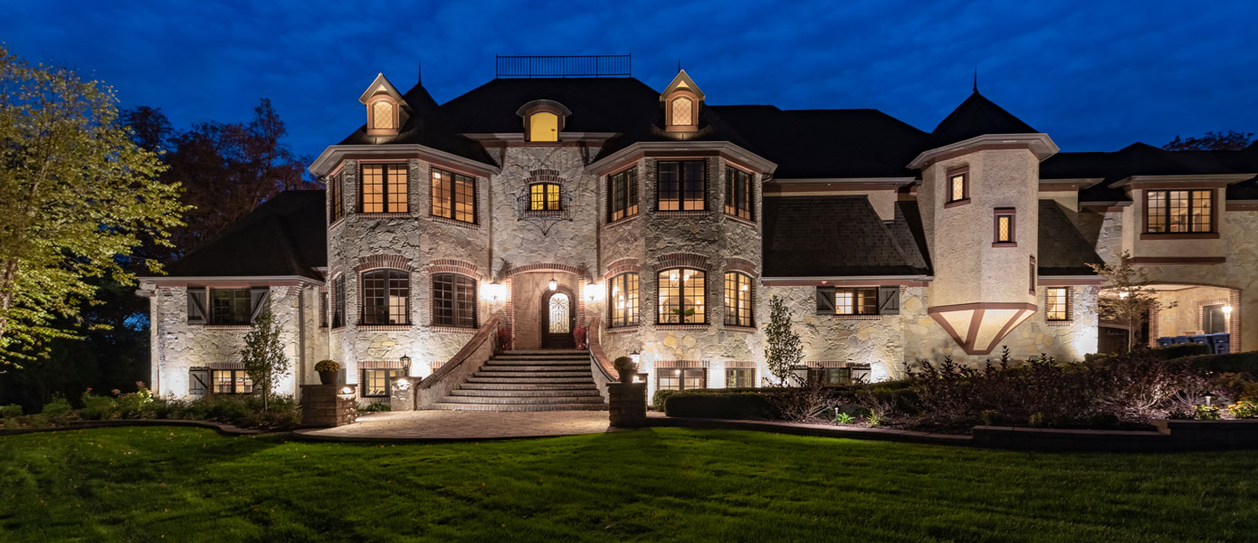 Lincolnwood IL Outdoor Lighting on House