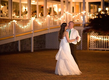 Outdoor wedding lighting