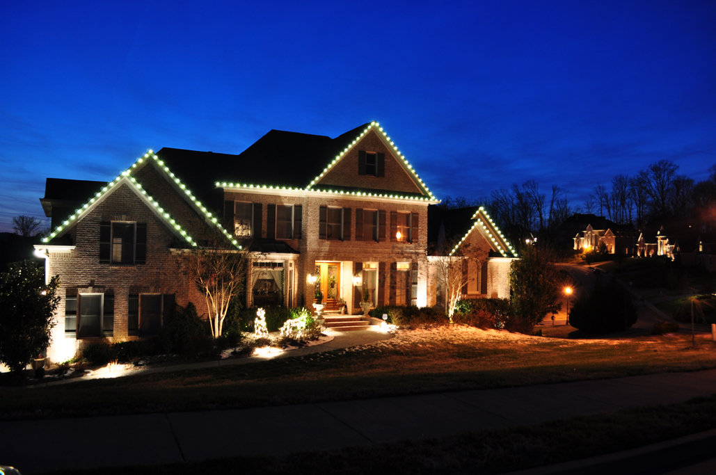 Christmas Light Installation Services in Roseville CA