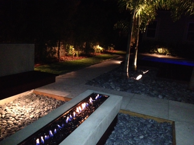 Fire pit with lighting