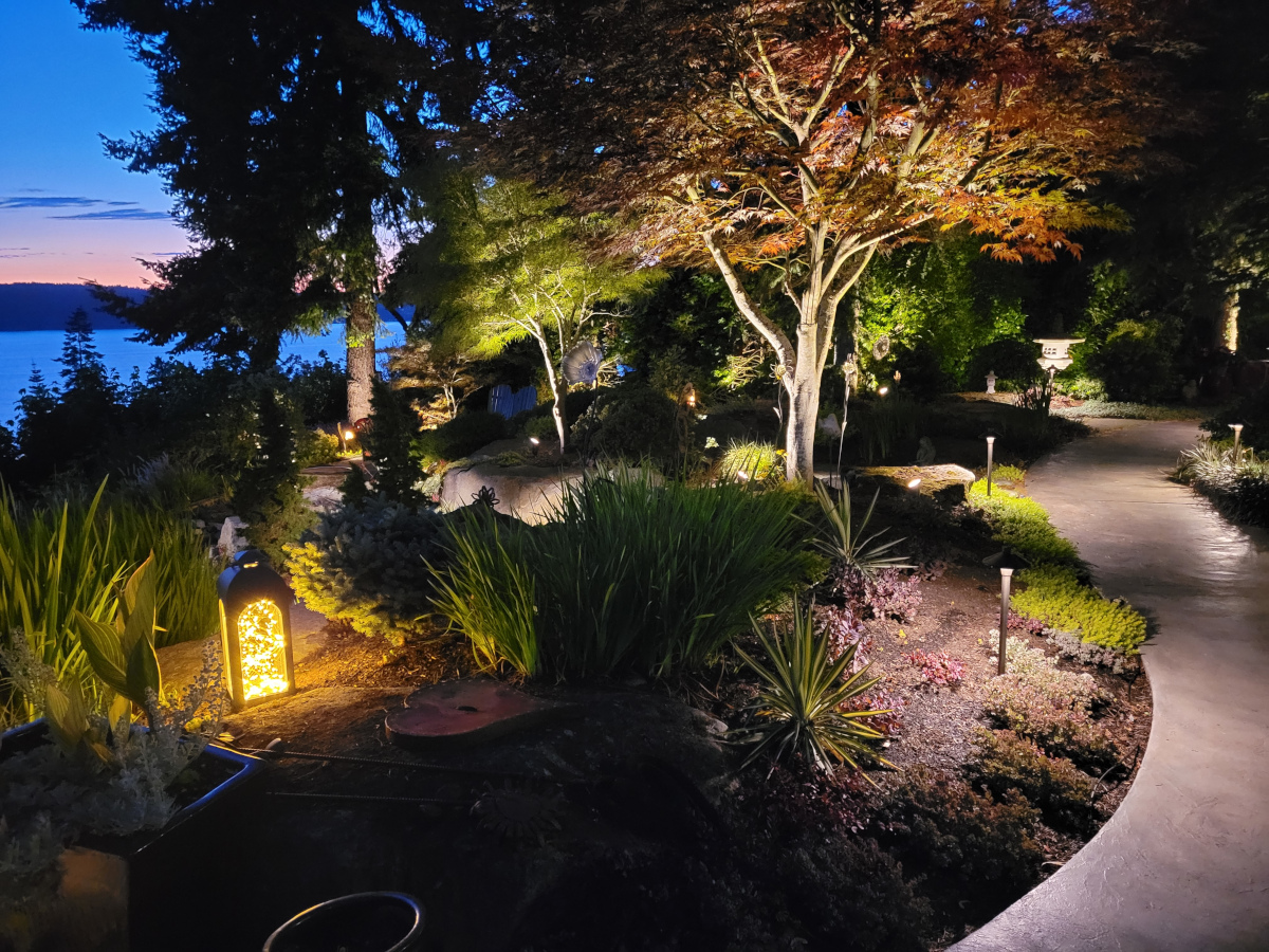 Oak Island Landscape Lighting