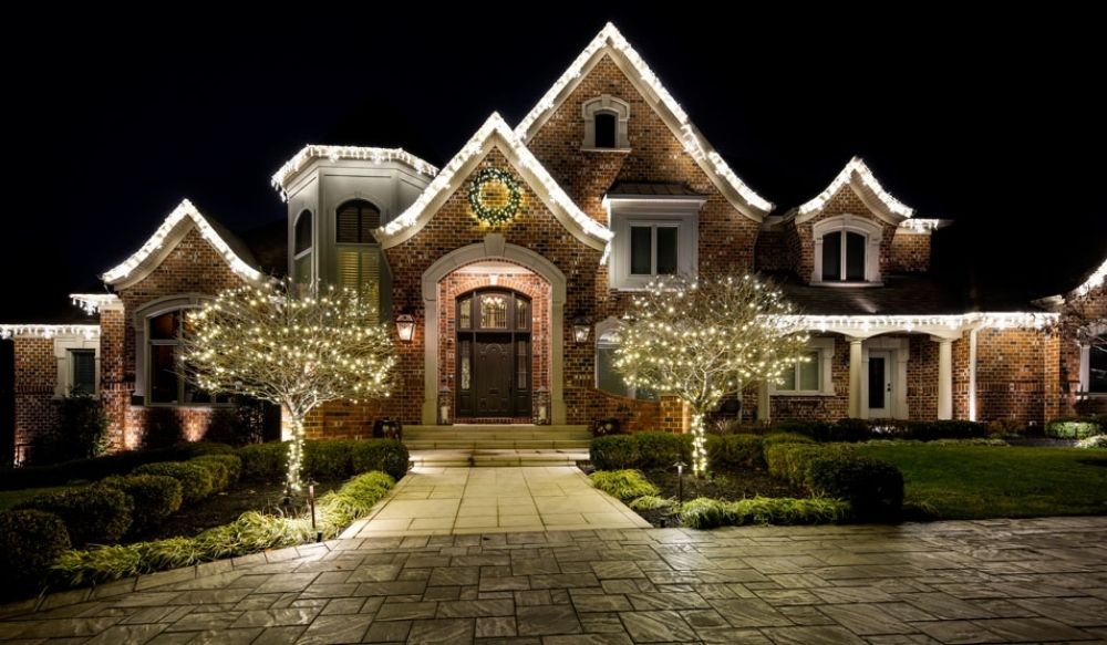 best holiday outdoor lighting companies Dayton OH