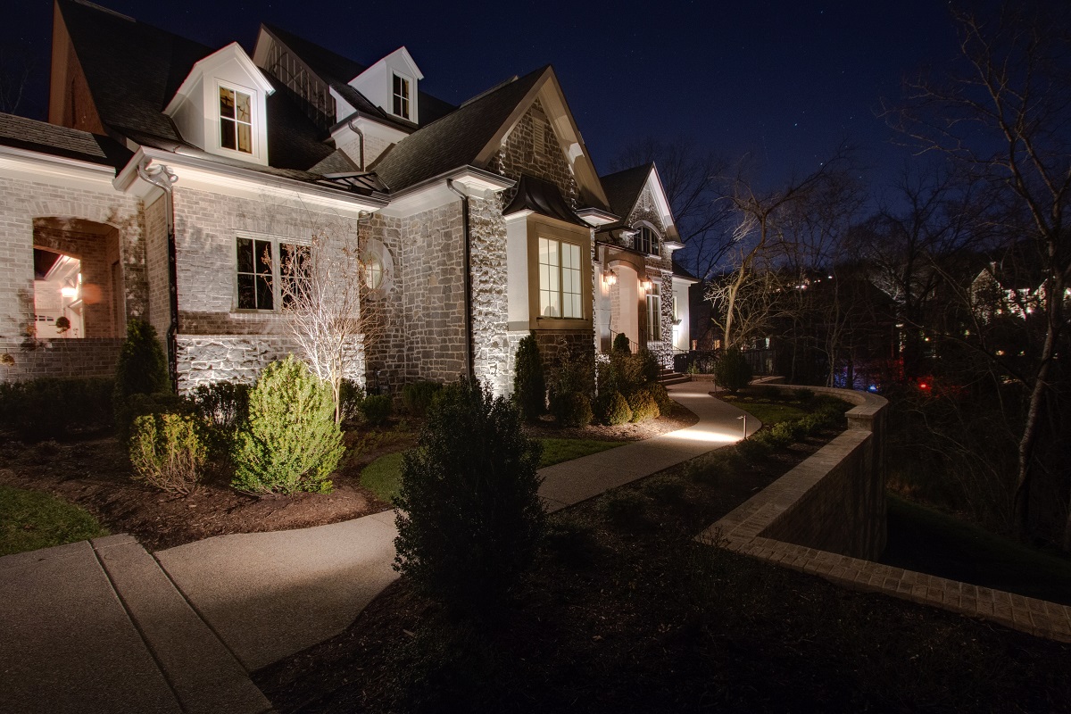 outdoor lighting residential 