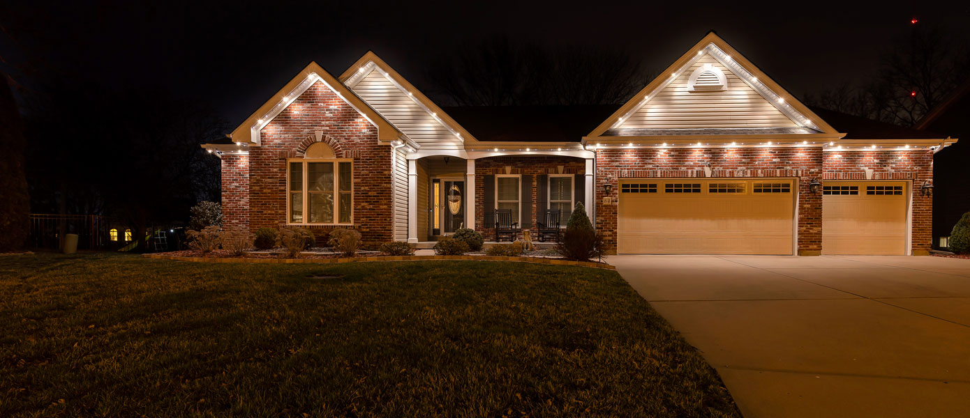 warm permanent roofline lighting Naperville, IL