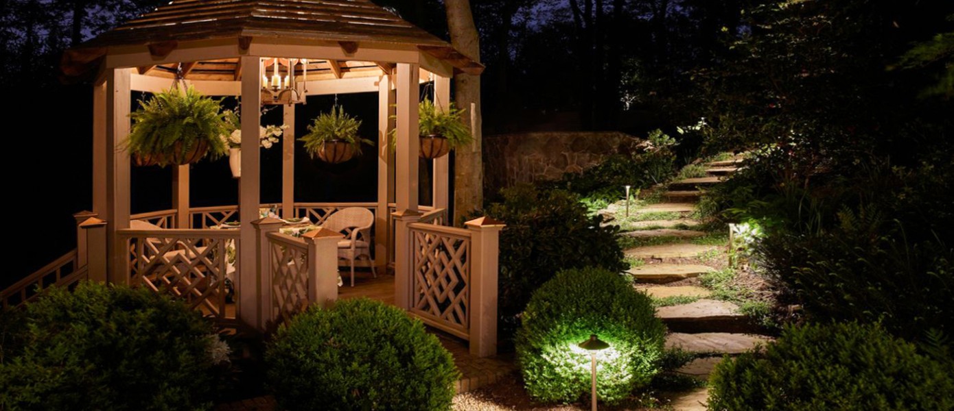 outdoor lighting in pergola 