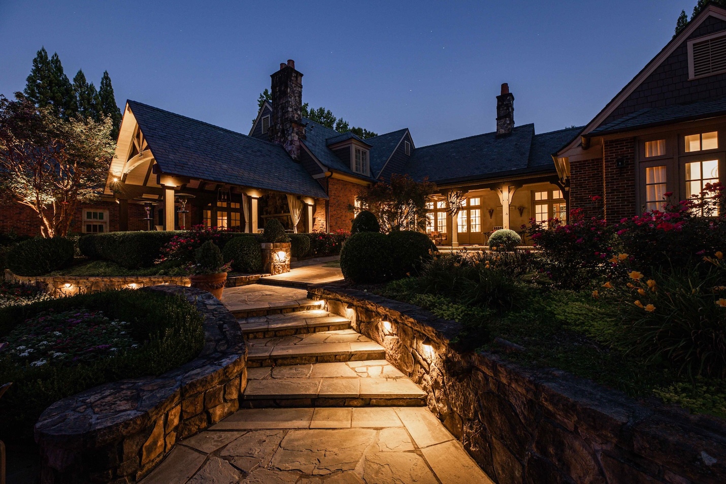 pathway lighting in new lenox, wheaton illinois