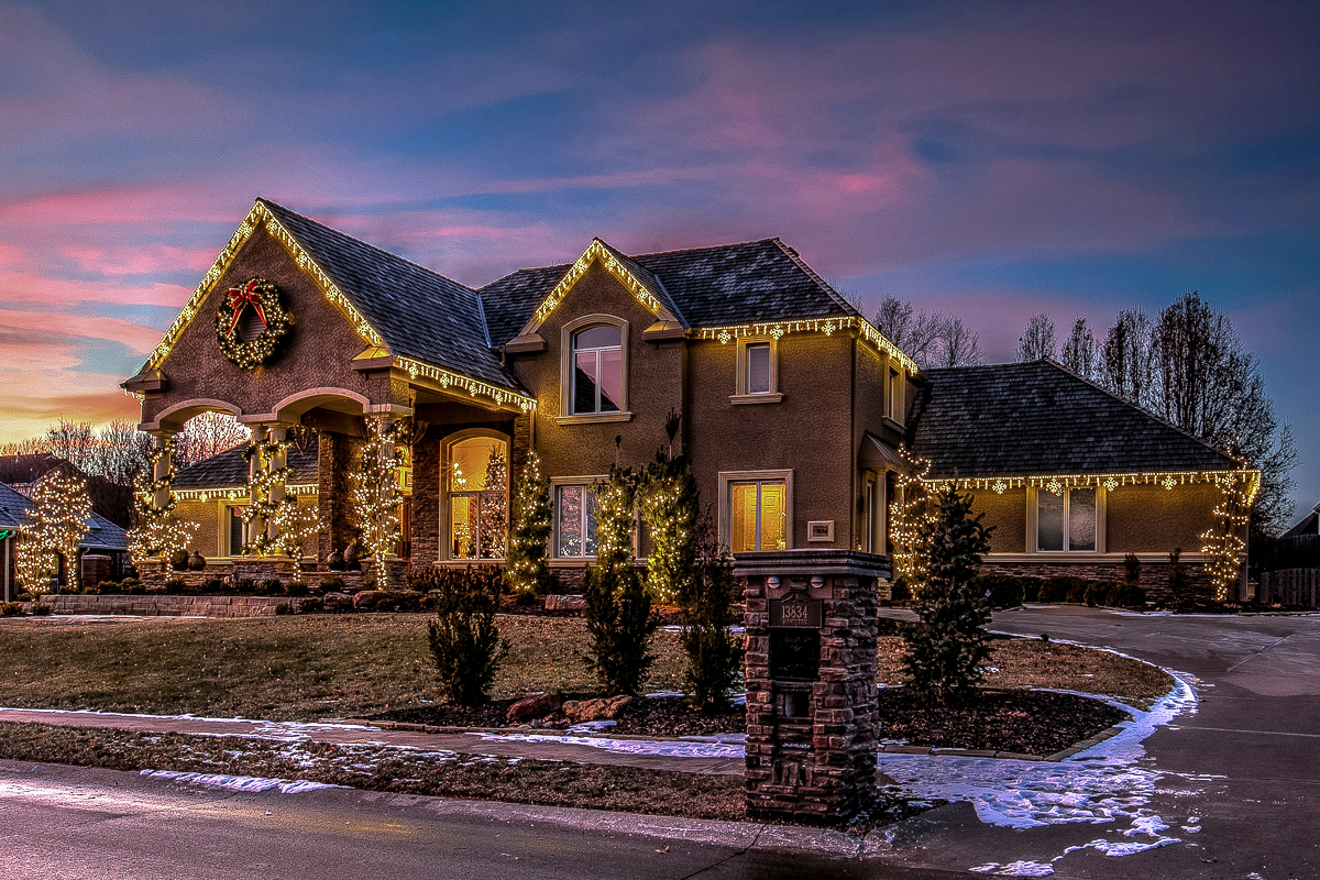residential holiday lighting