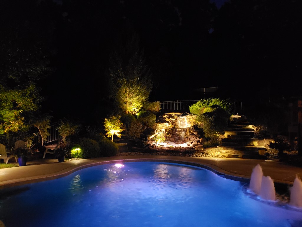 pool with lighting