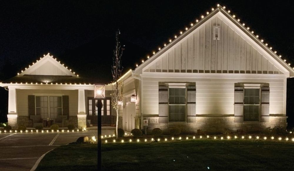 seasonal Christmas lights, outdoor installation