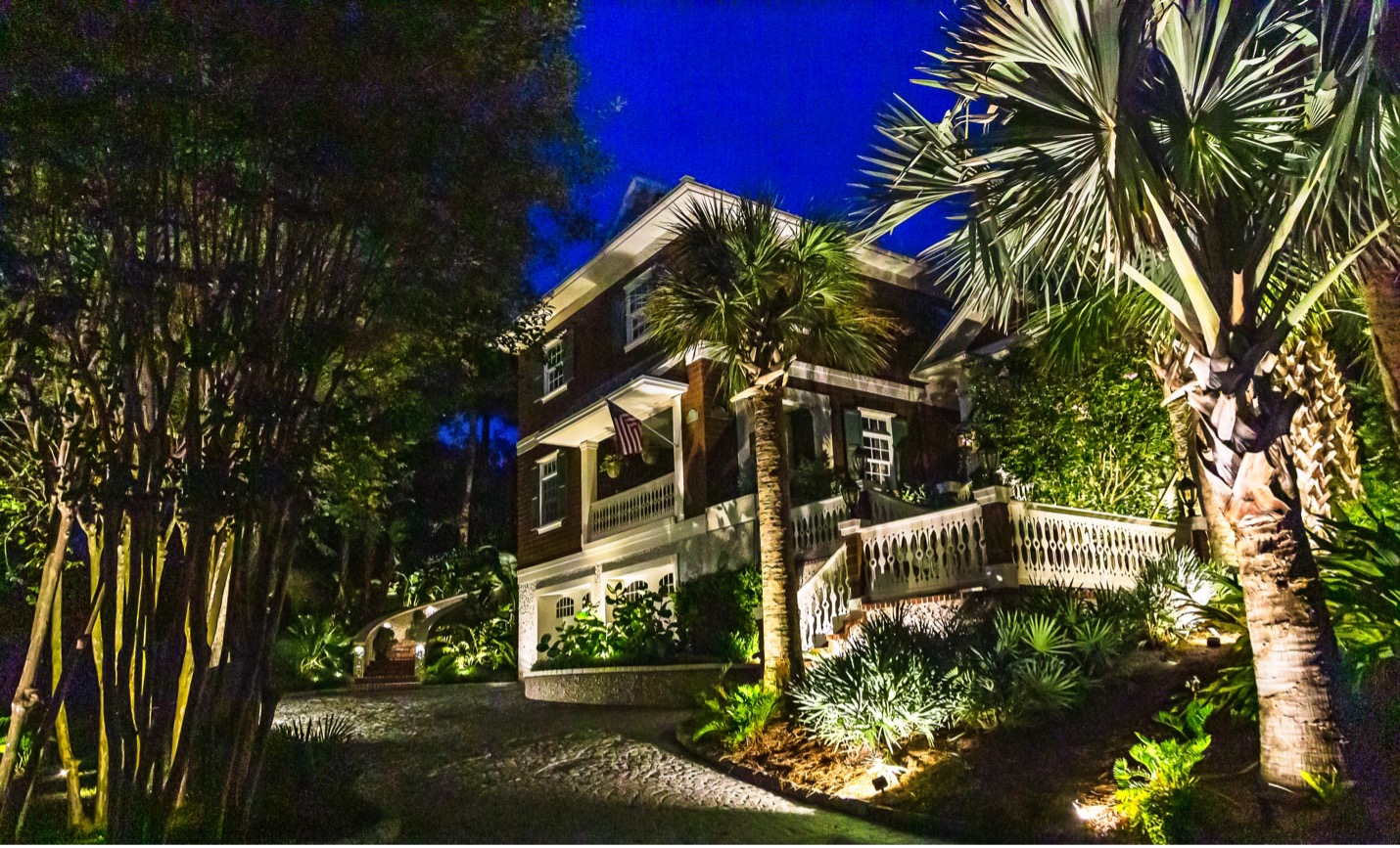 downlighting for landscape in Lely Resort, FL
