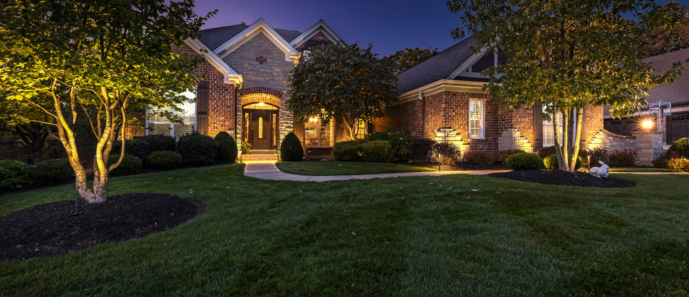custom home uplighting