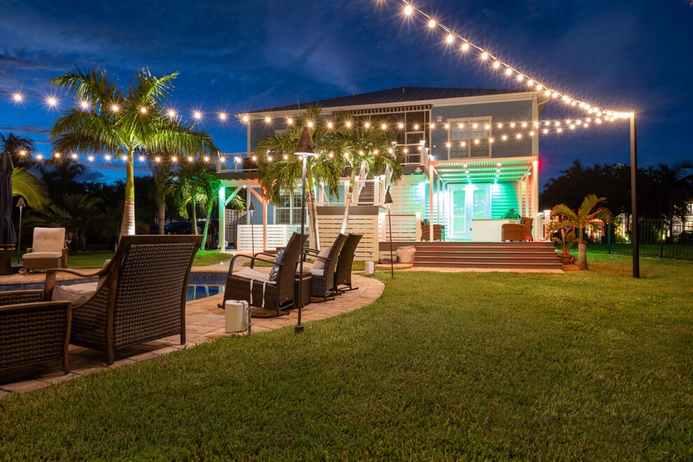 professional landscape lighting