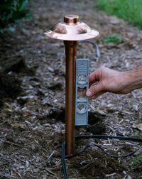 Adjusting light fixture