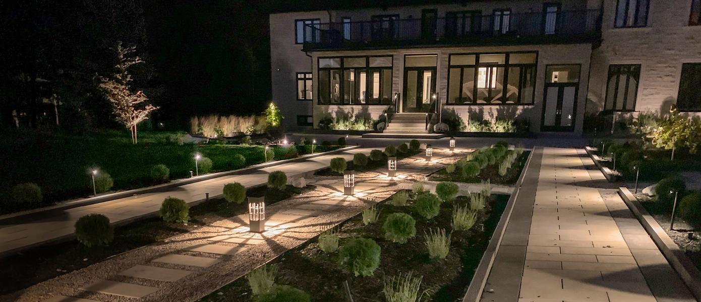 pathway landscape lighting in your Cordova, TN