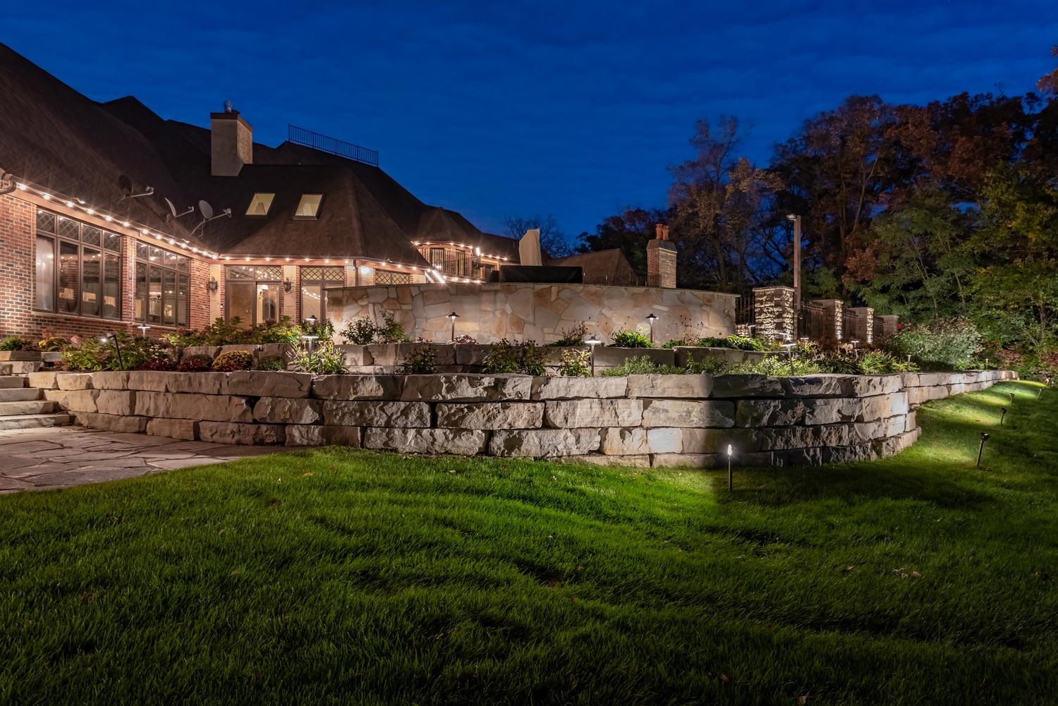 retaining wall hardscape lighting memphis tn