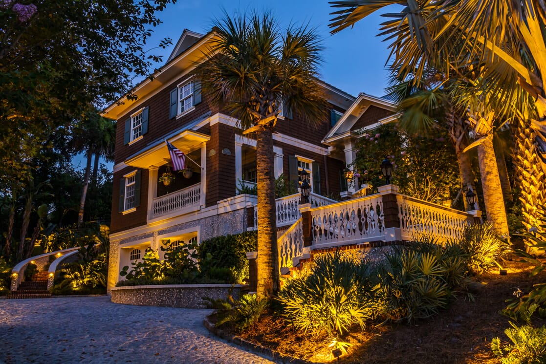 curb appeal lighting