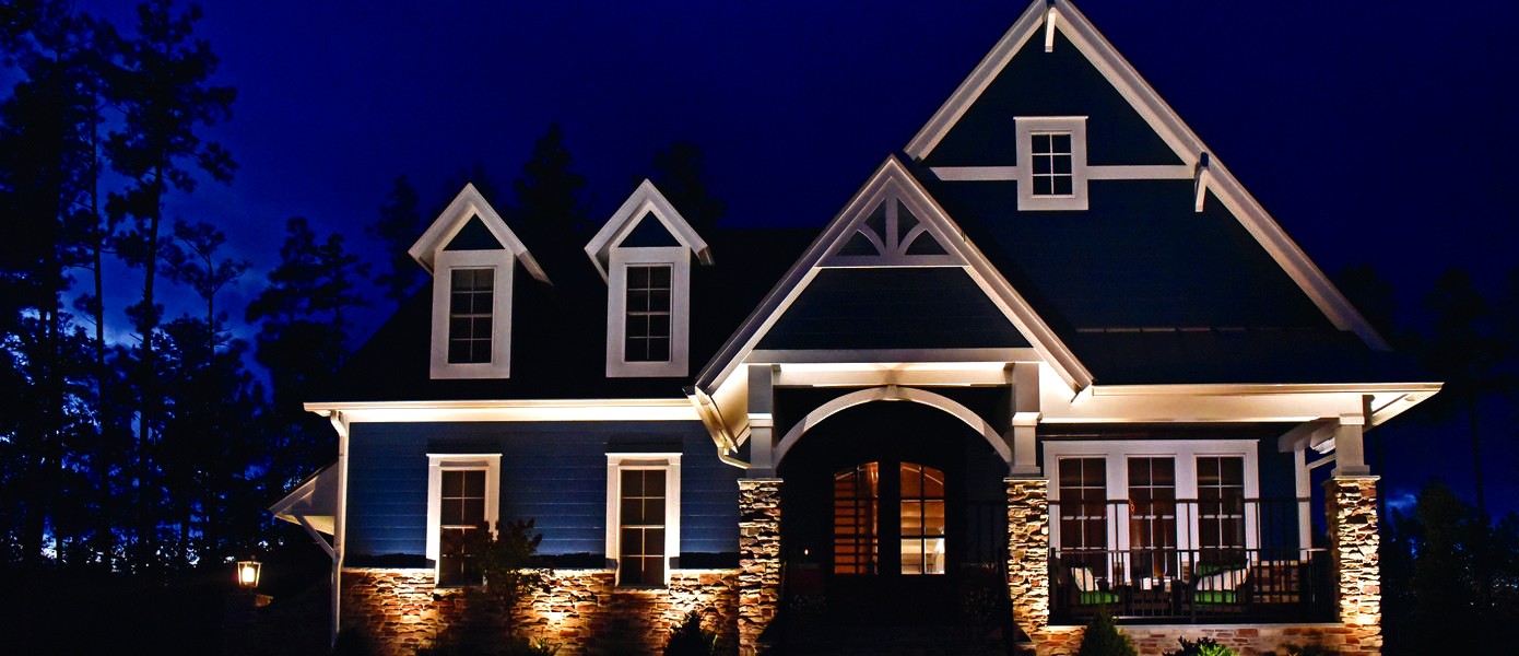 architectural custom home uplighting