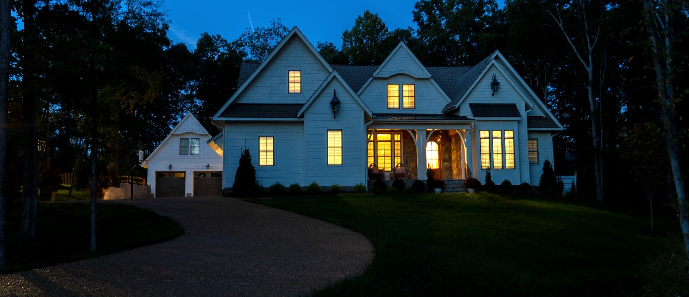 before - woods home uplighting in Goochland, VA