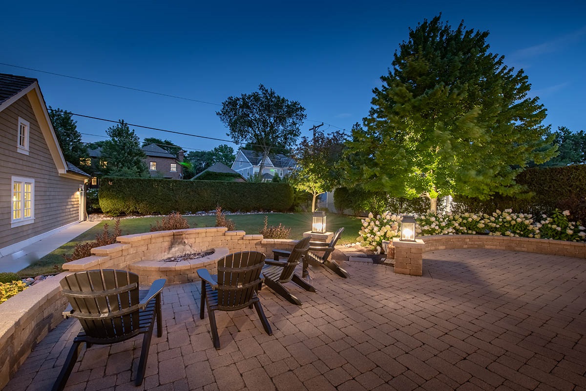 deck and patio landscape lighting installed in Charlottesville, VA