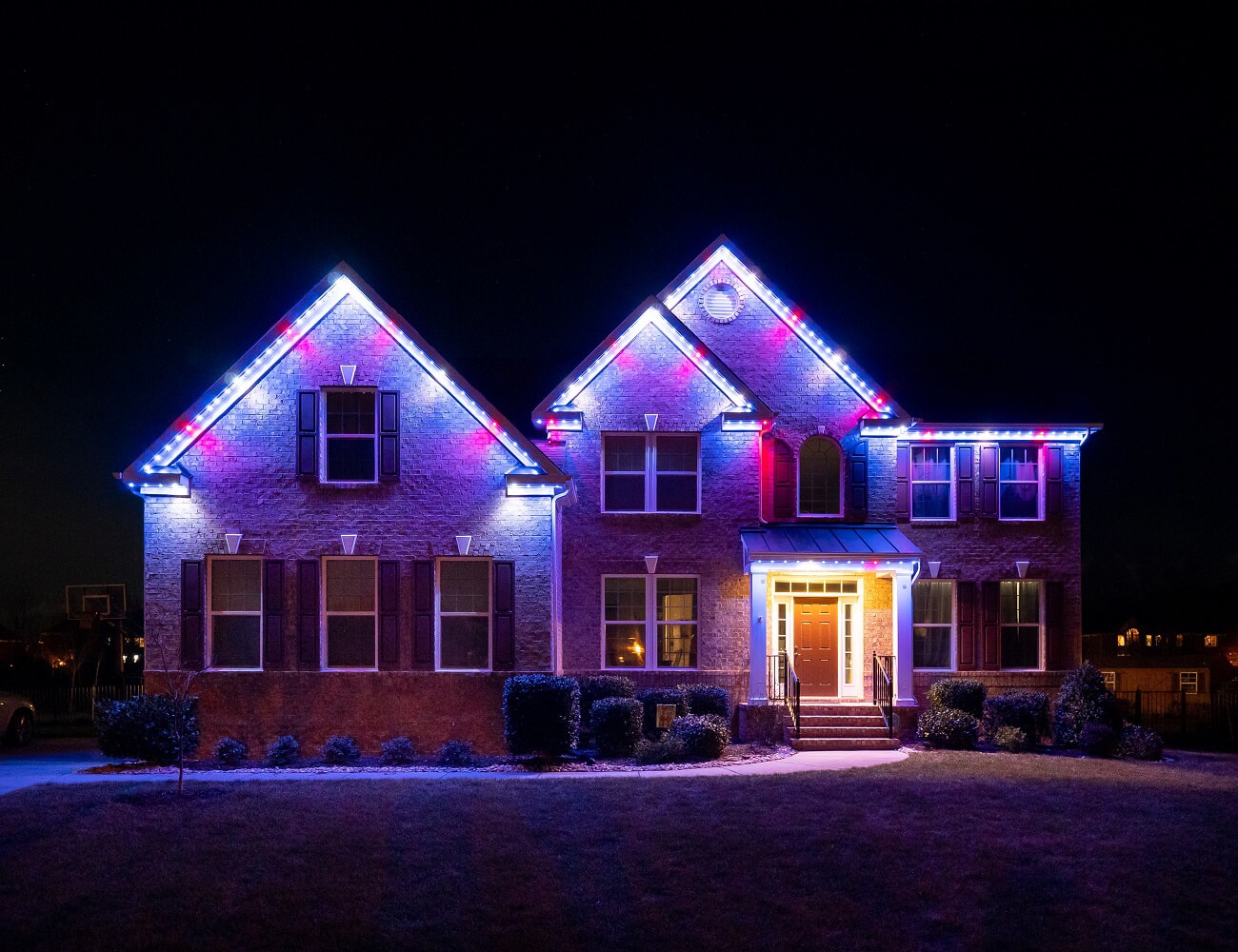 colorful roofline lighting in Richmond