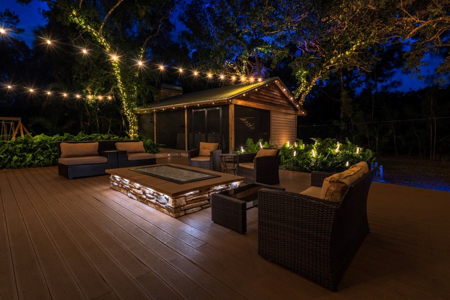 outdoor event lighting
