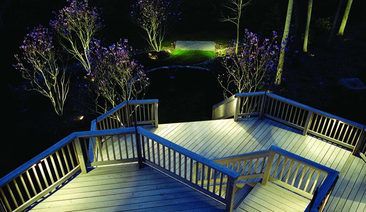 custom deck lighting