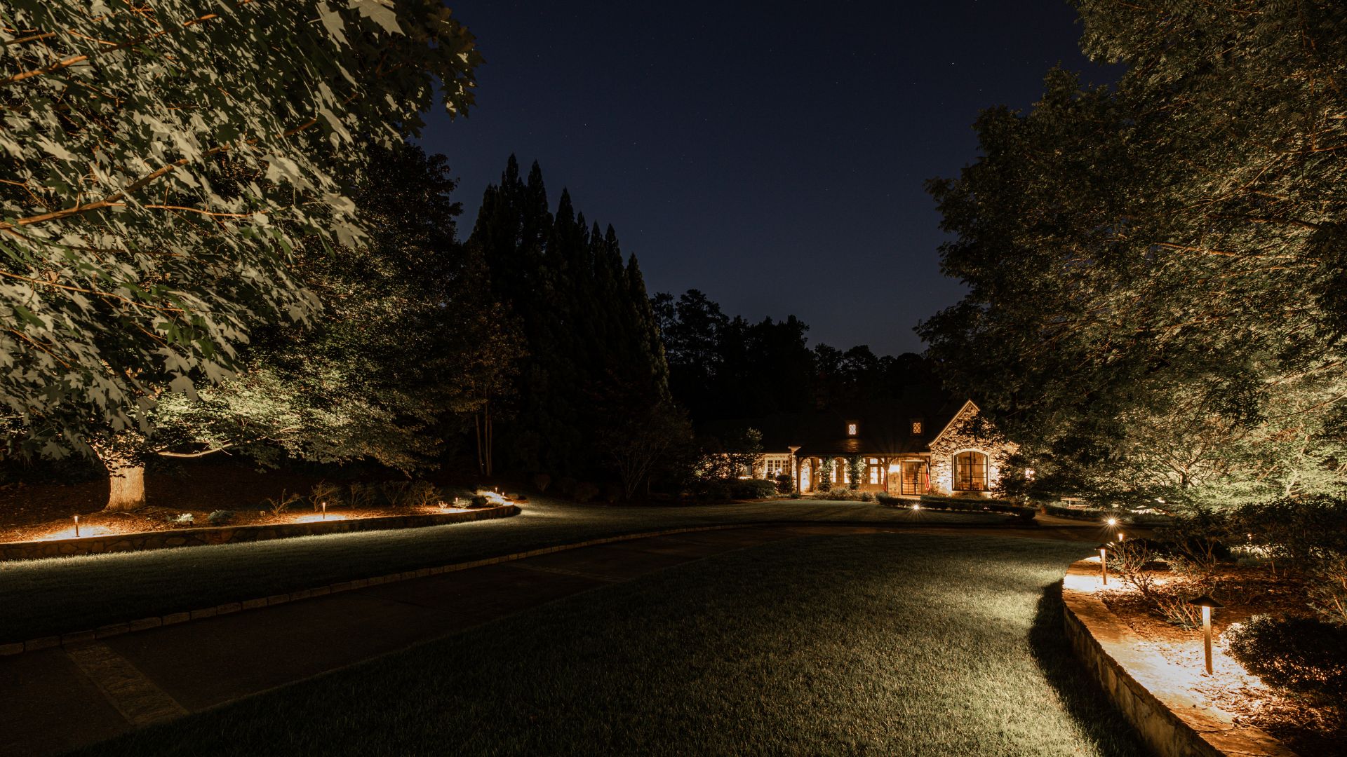 outdoor driveway lighting