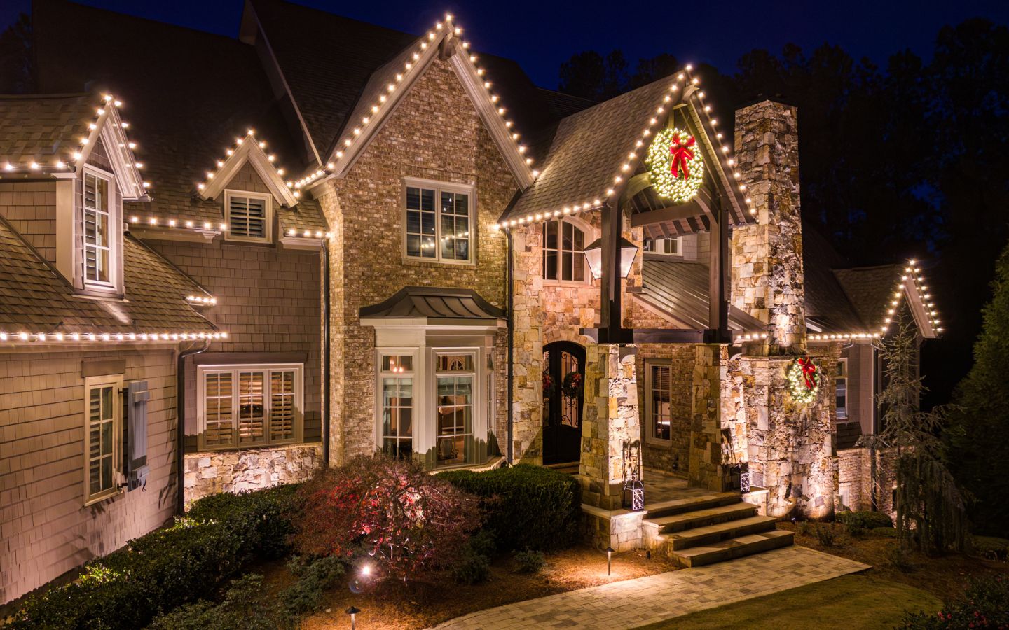 charlotte holiday lighting installers 