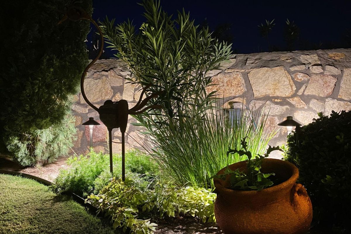 designer garden lighting