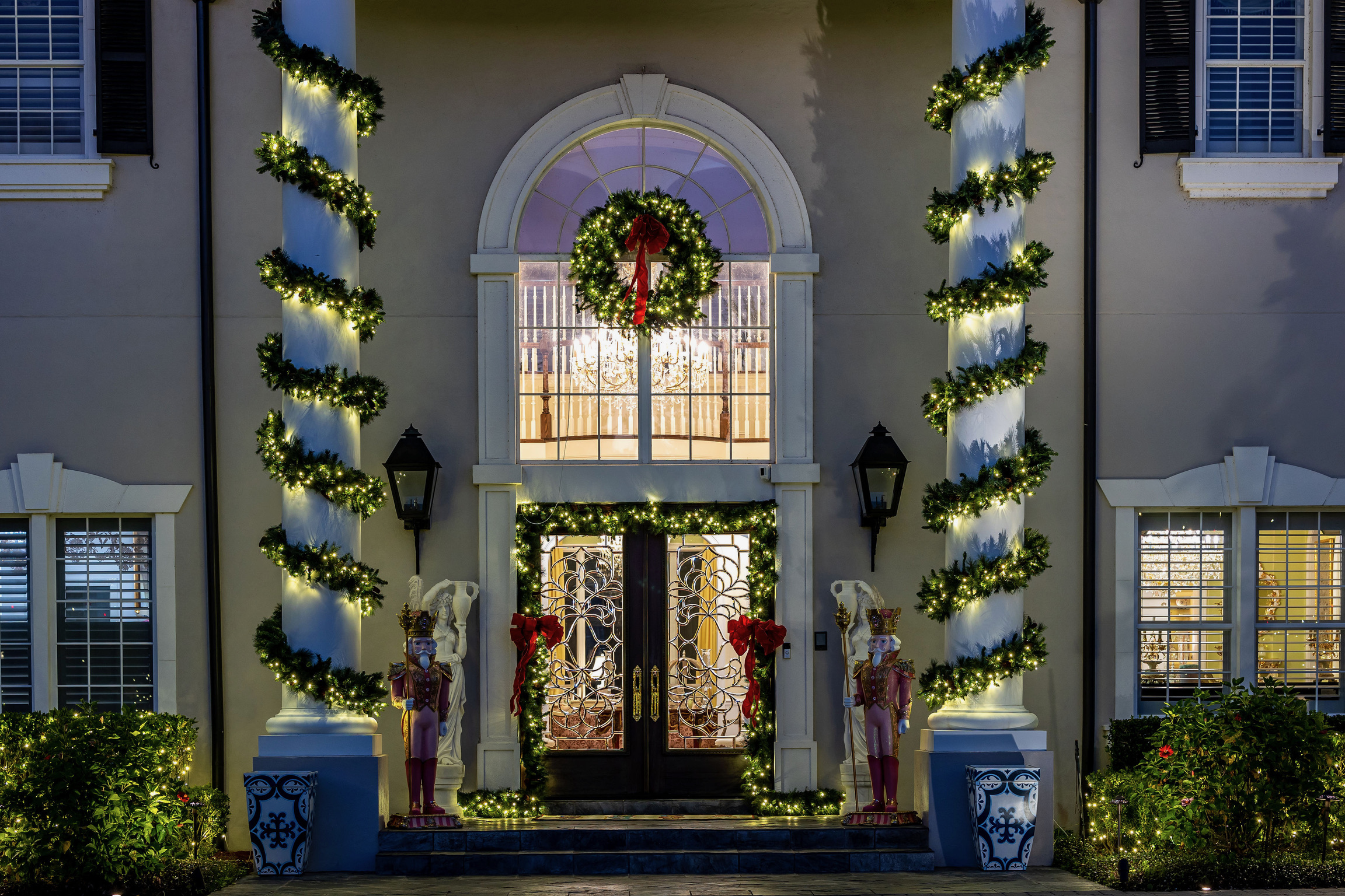 pillars with garland and lights