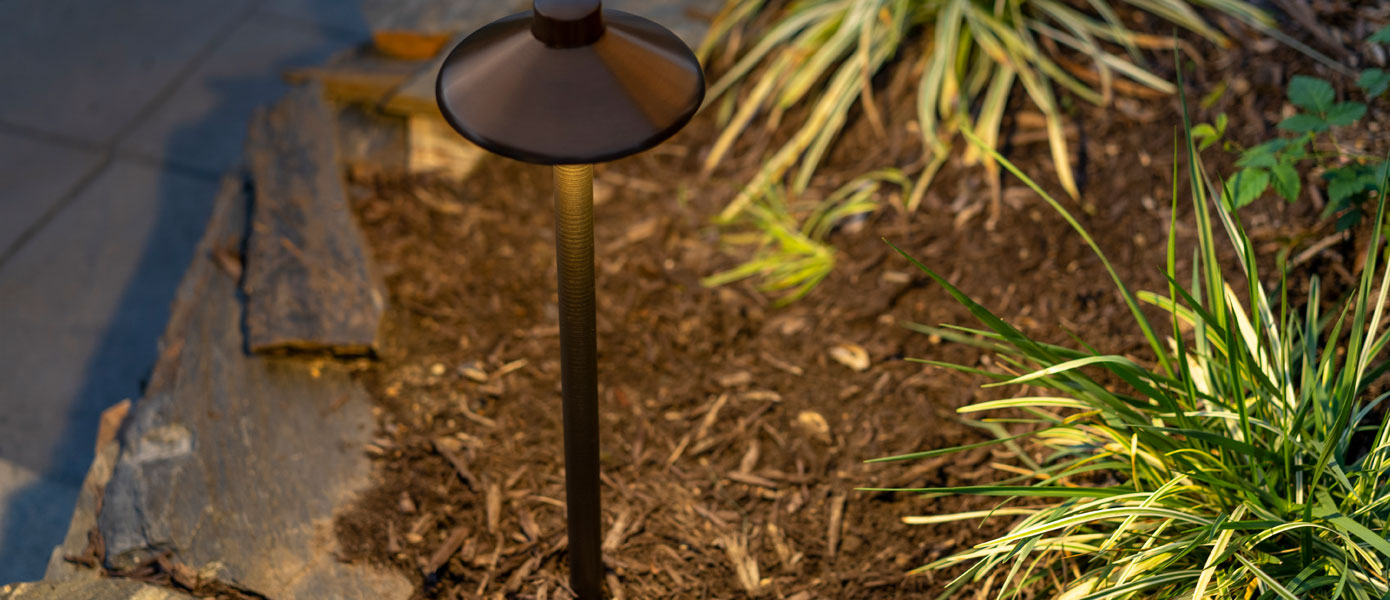 outdoor light in mulch