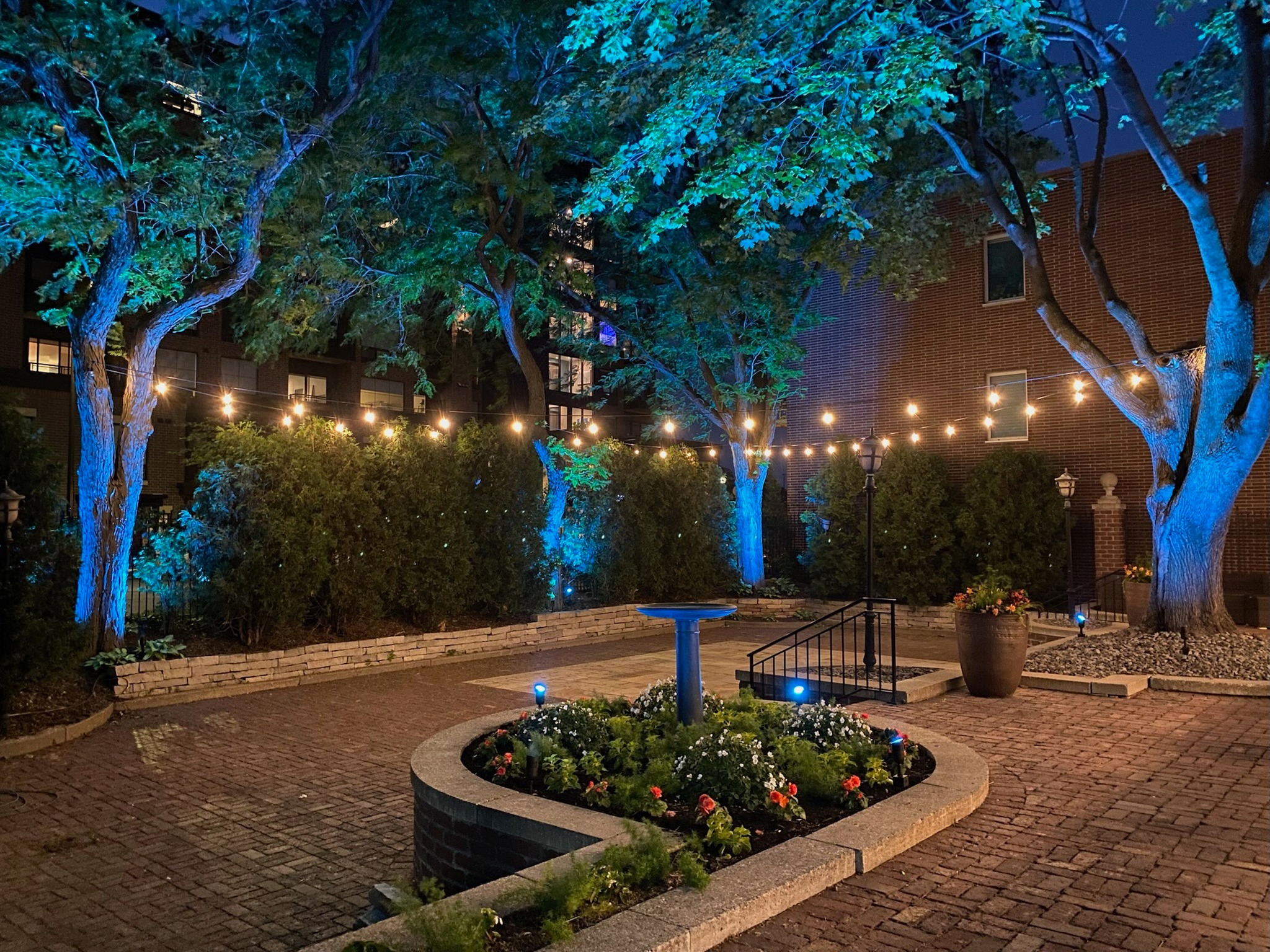 courtyard landscape lights in brandon